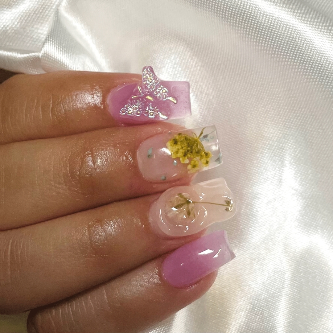 Artistic Floral Nail Design