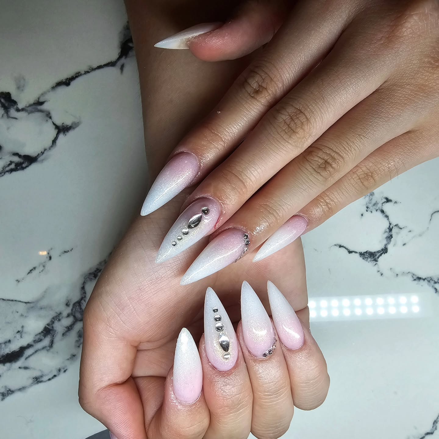 Elegant Ombre Stiletto Nails with Gems
