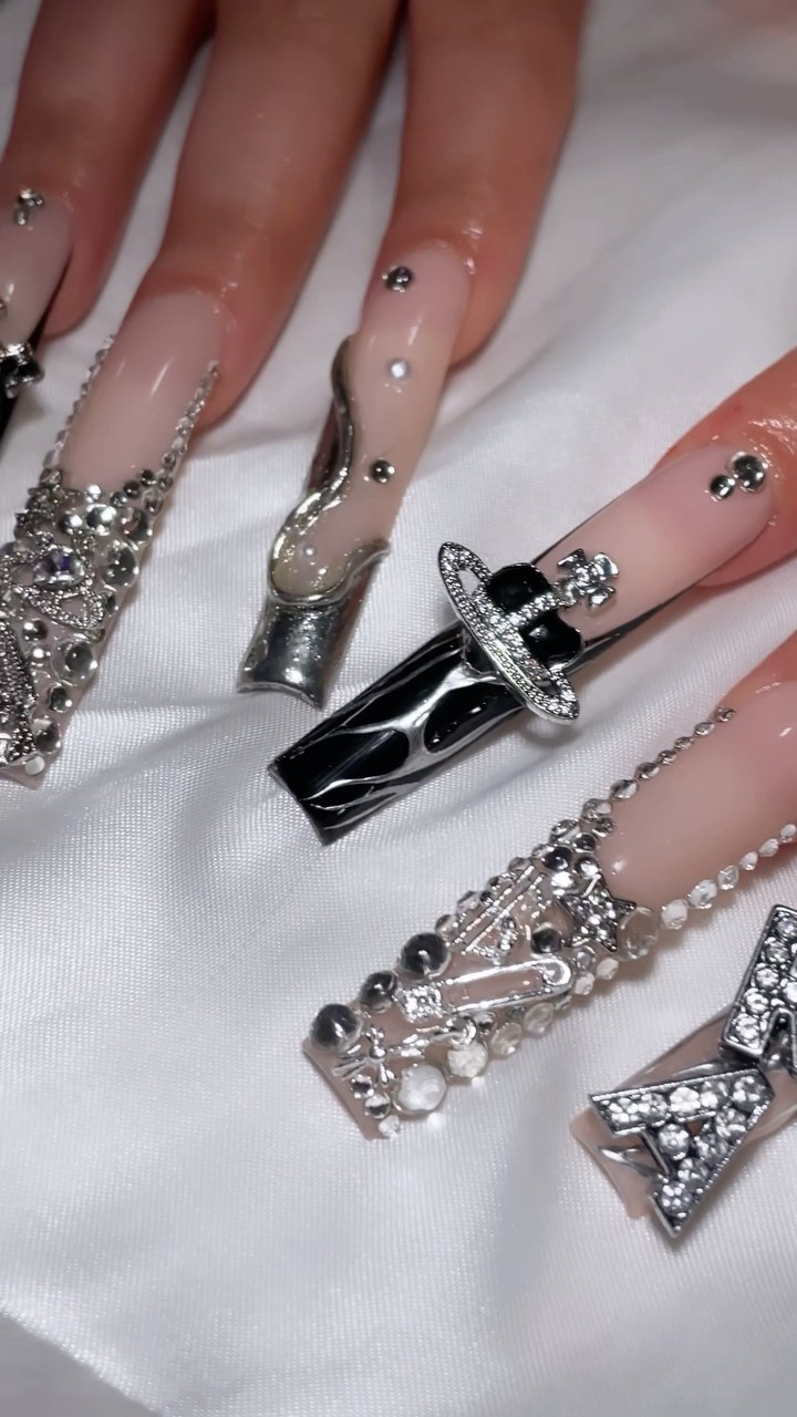 Elegant Artistic Nails with Rhinestones
