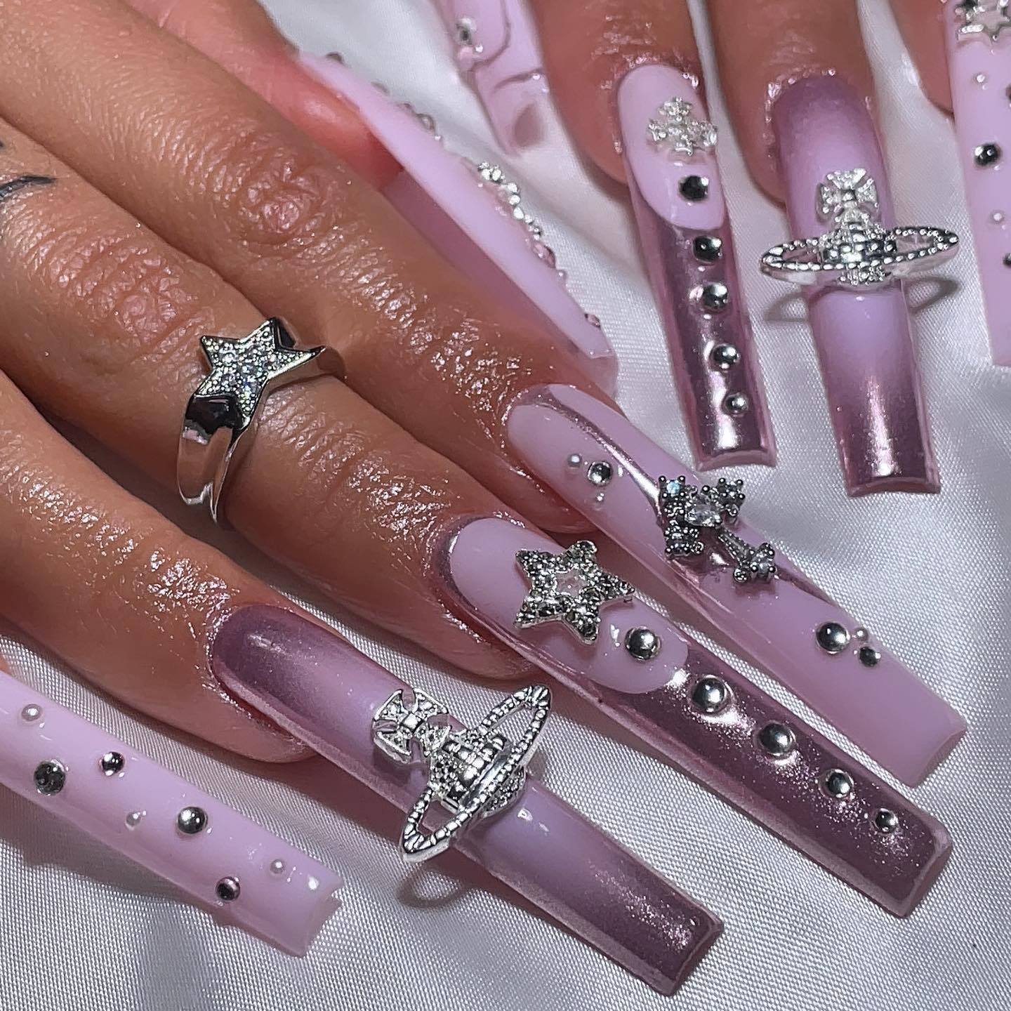 Stylish Pink and Purple Nail Design