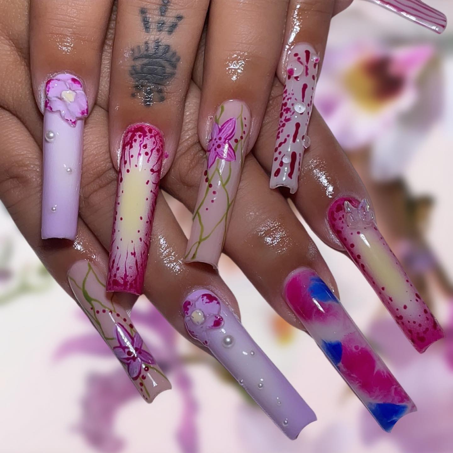 Floral Artistic Nail Design