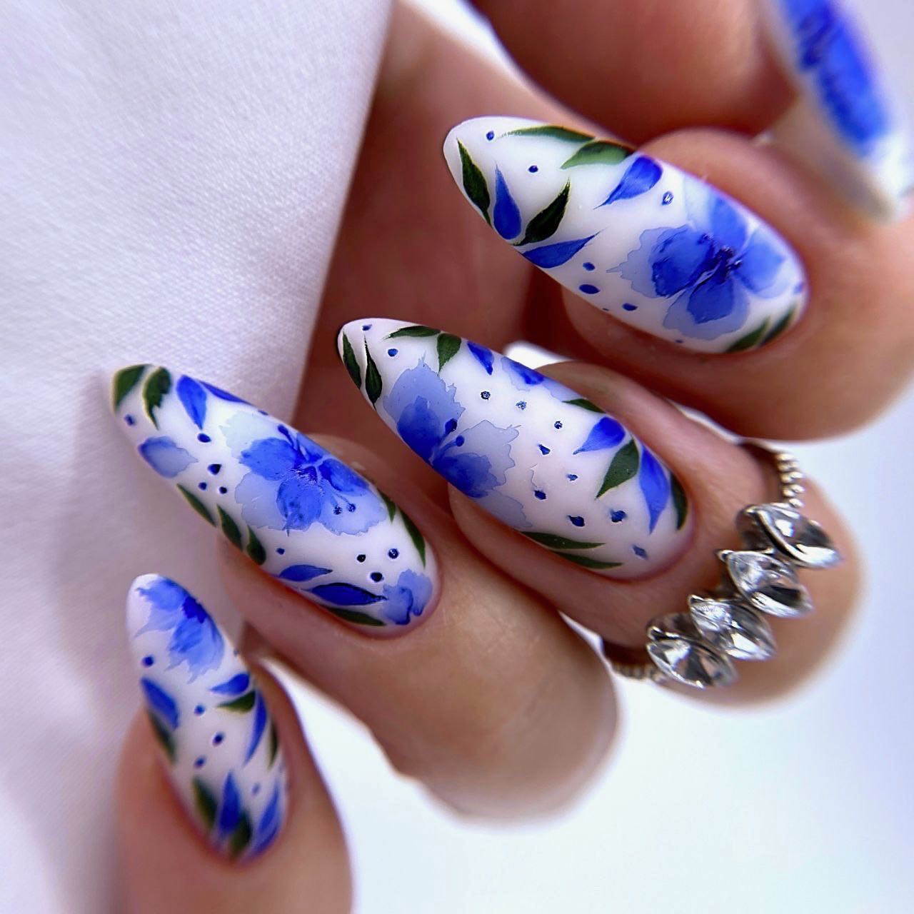 Artistic Floral Nail Design