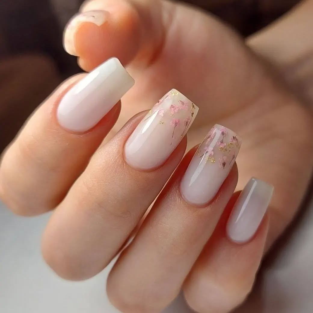 Elegant Floral Nail Design