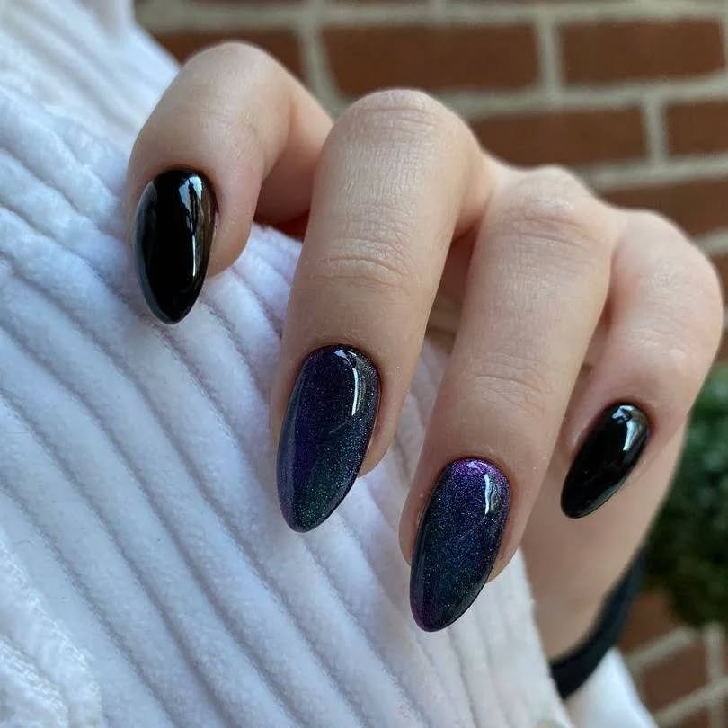 Elegant Black and Purple Ombre Nails