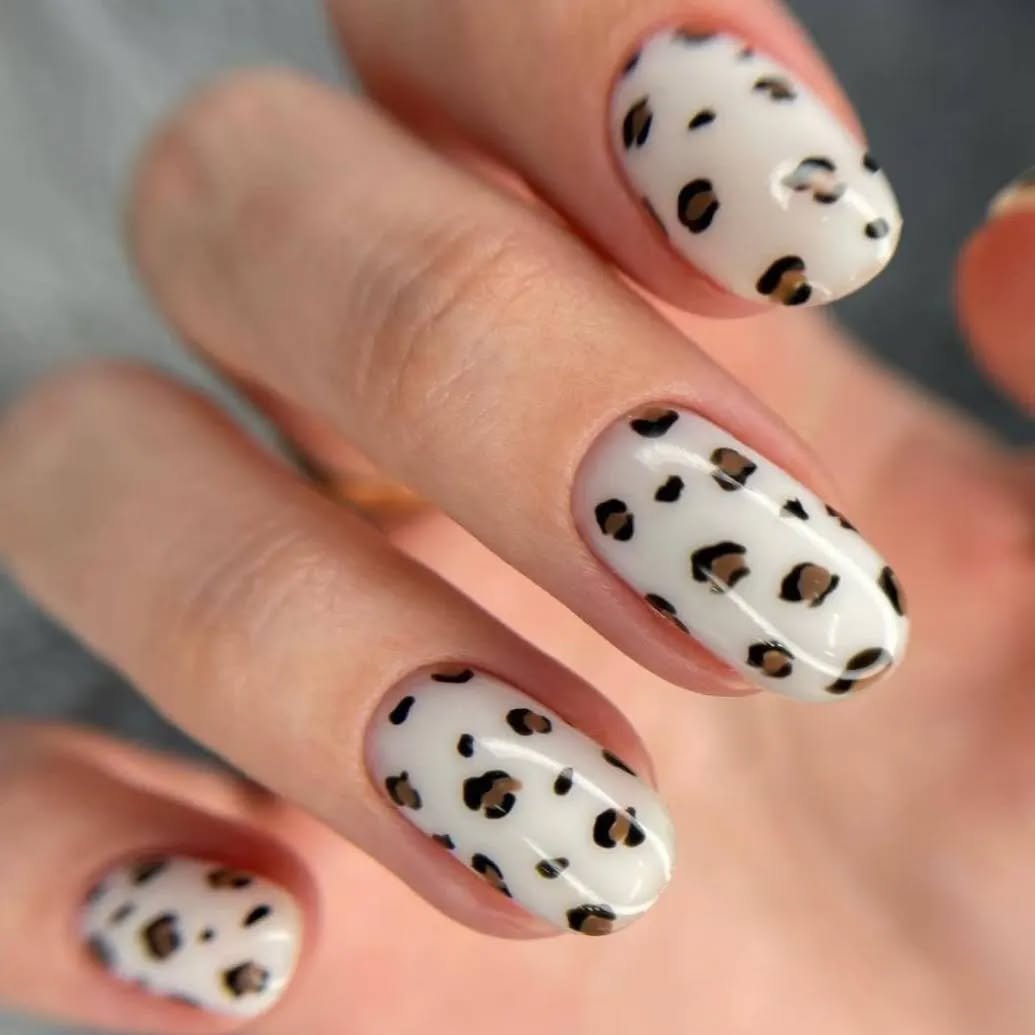 Leopard Print Nails