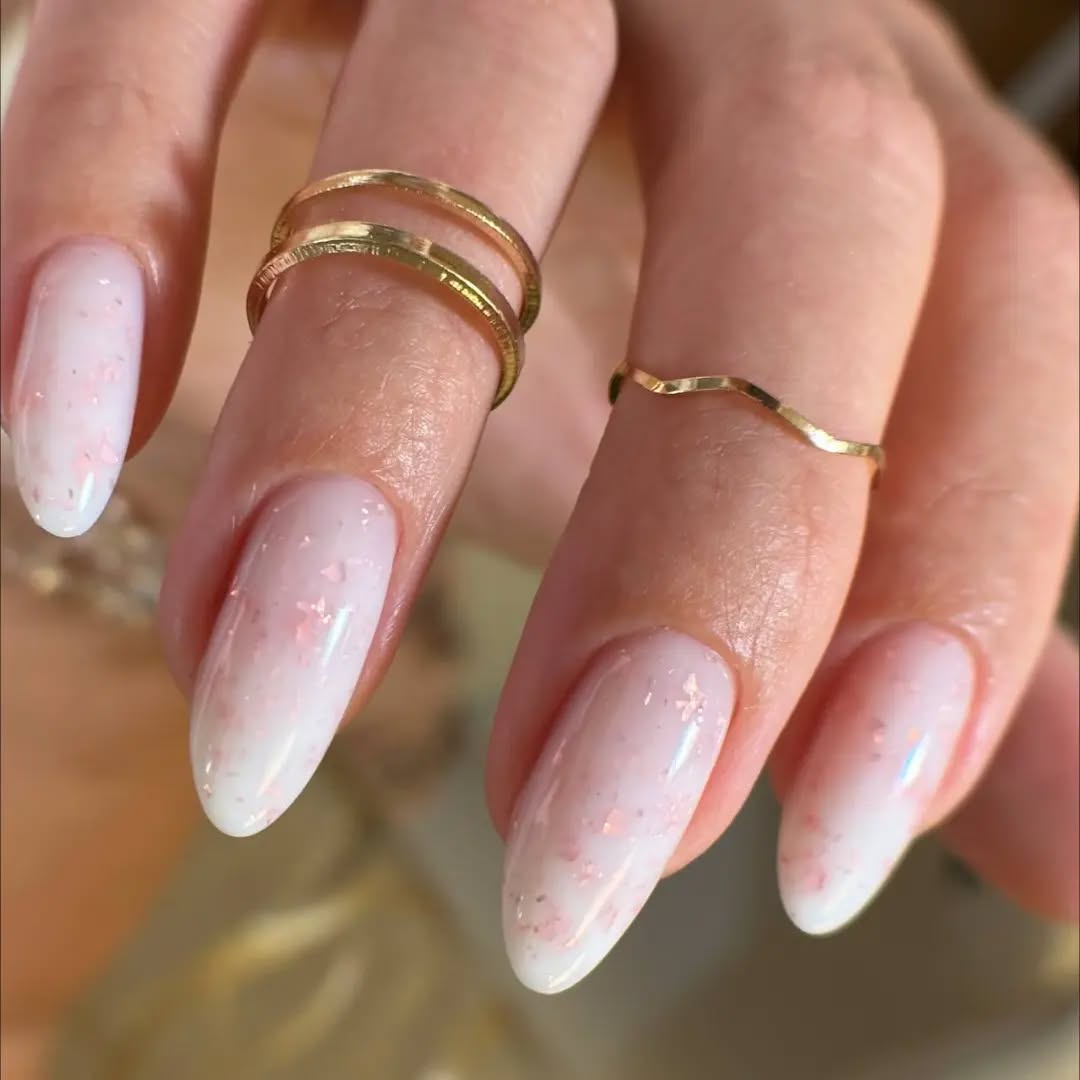 Elegant Nude and Pink Glitter Nails