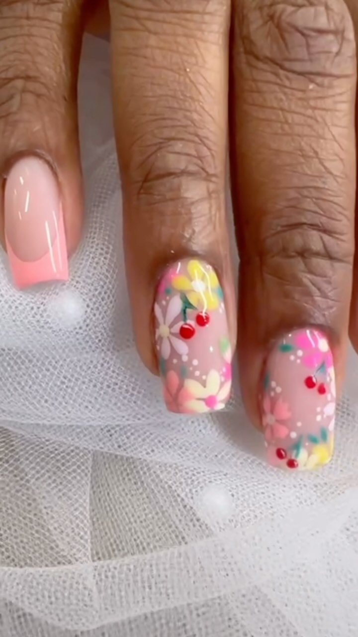 Charming Floral Nail Art