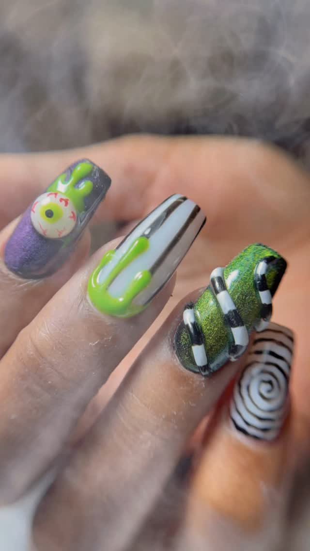 Halloween Themed Nail Art