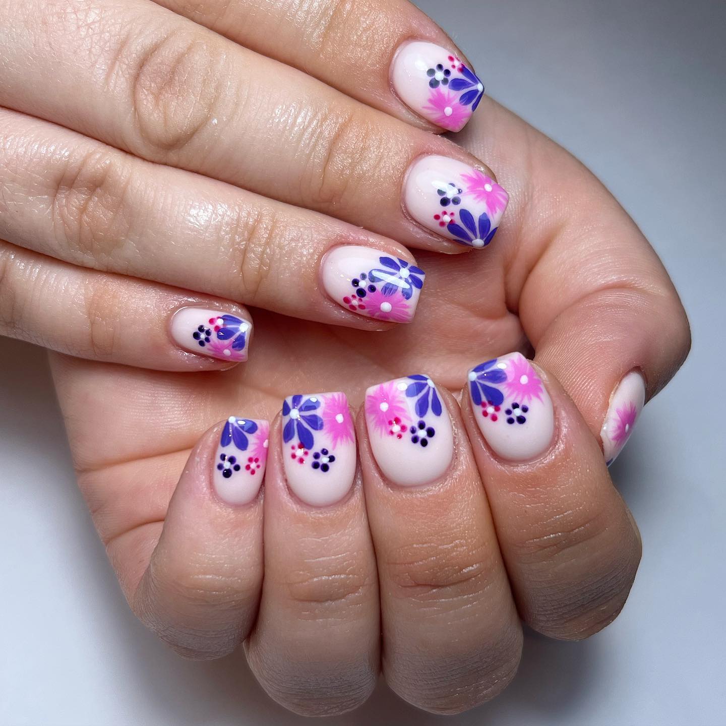 Artistic Floral Nail Design