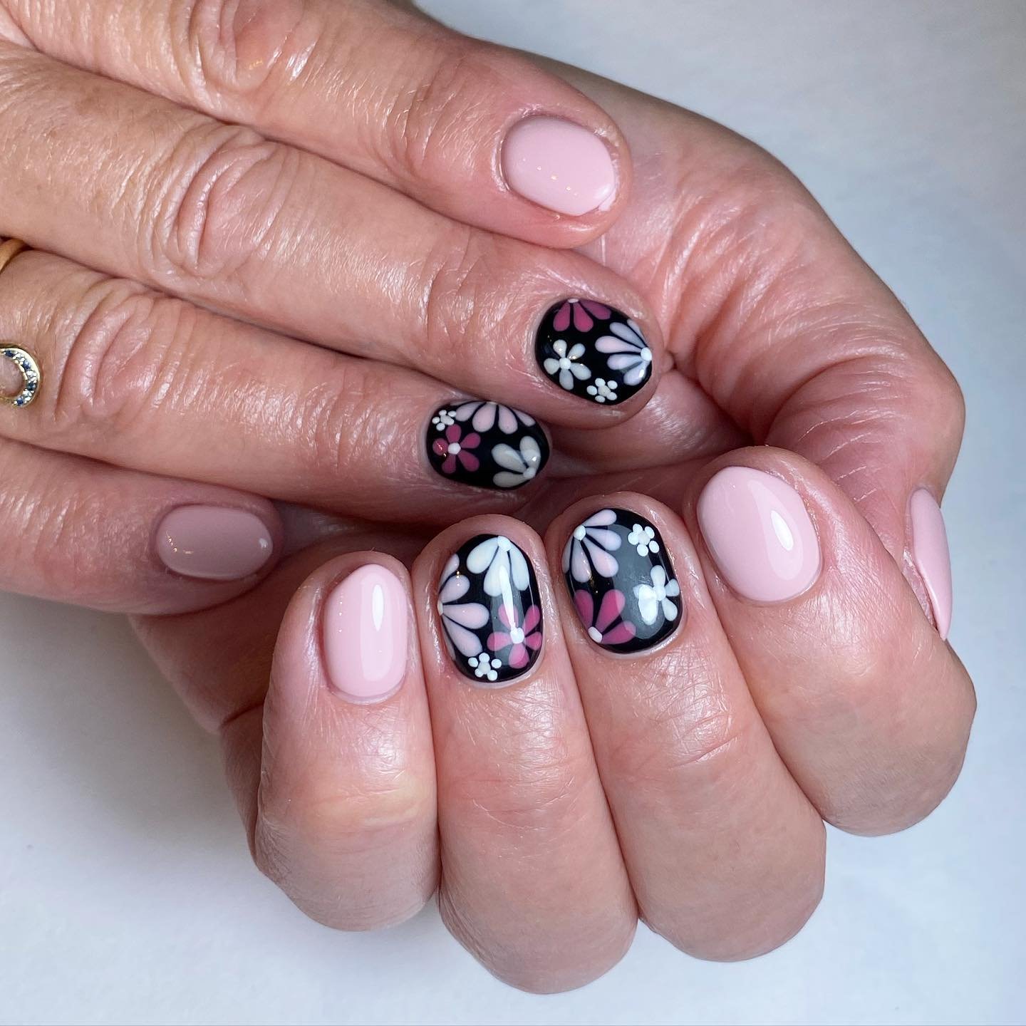 Floral Patterned Nails