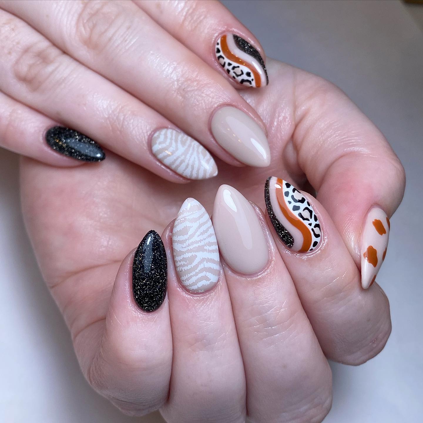 Stylish Artistic Nails