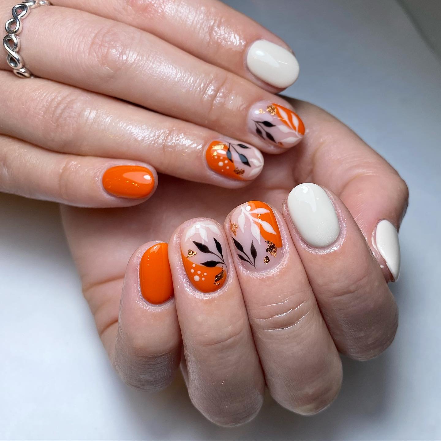 Autumn-Inspired Nail Art