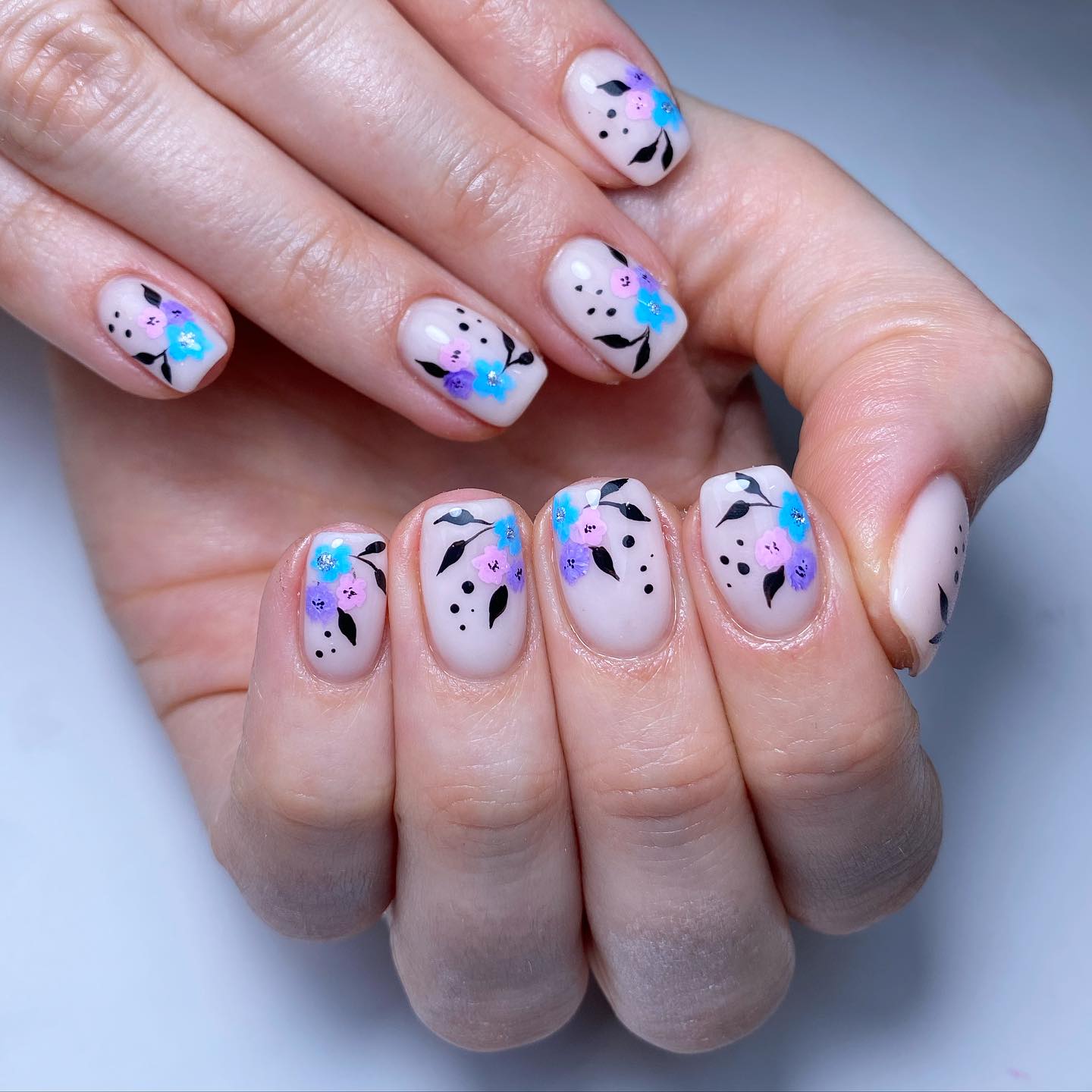 Artistic Floral Nail Design