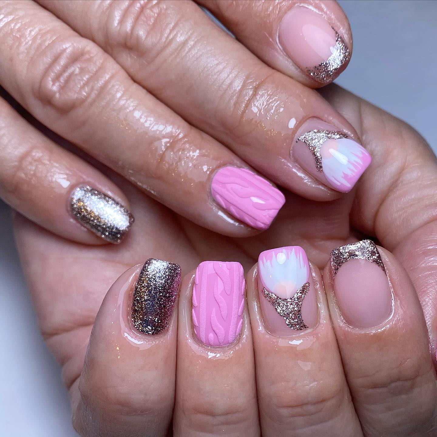 Stylish Pink Glitter Nails