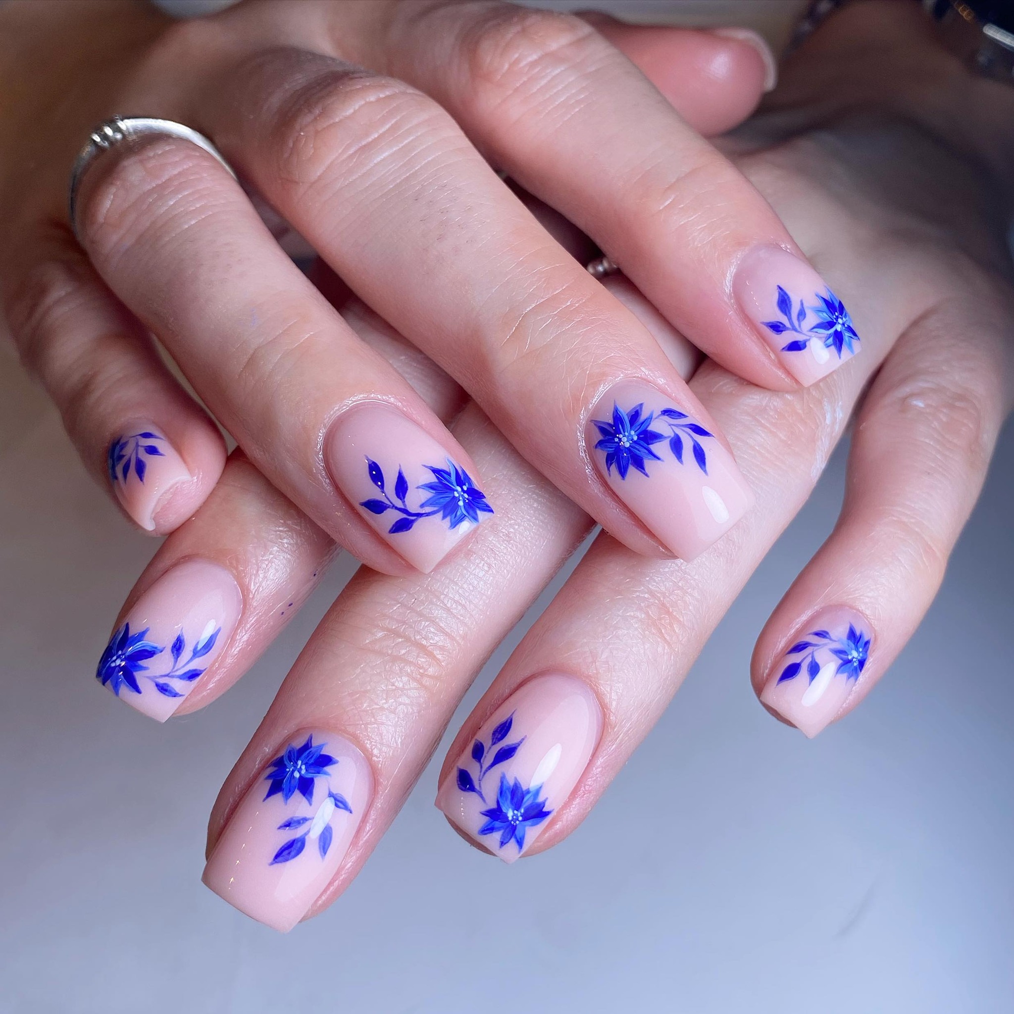 Artistic Floral Nail Design