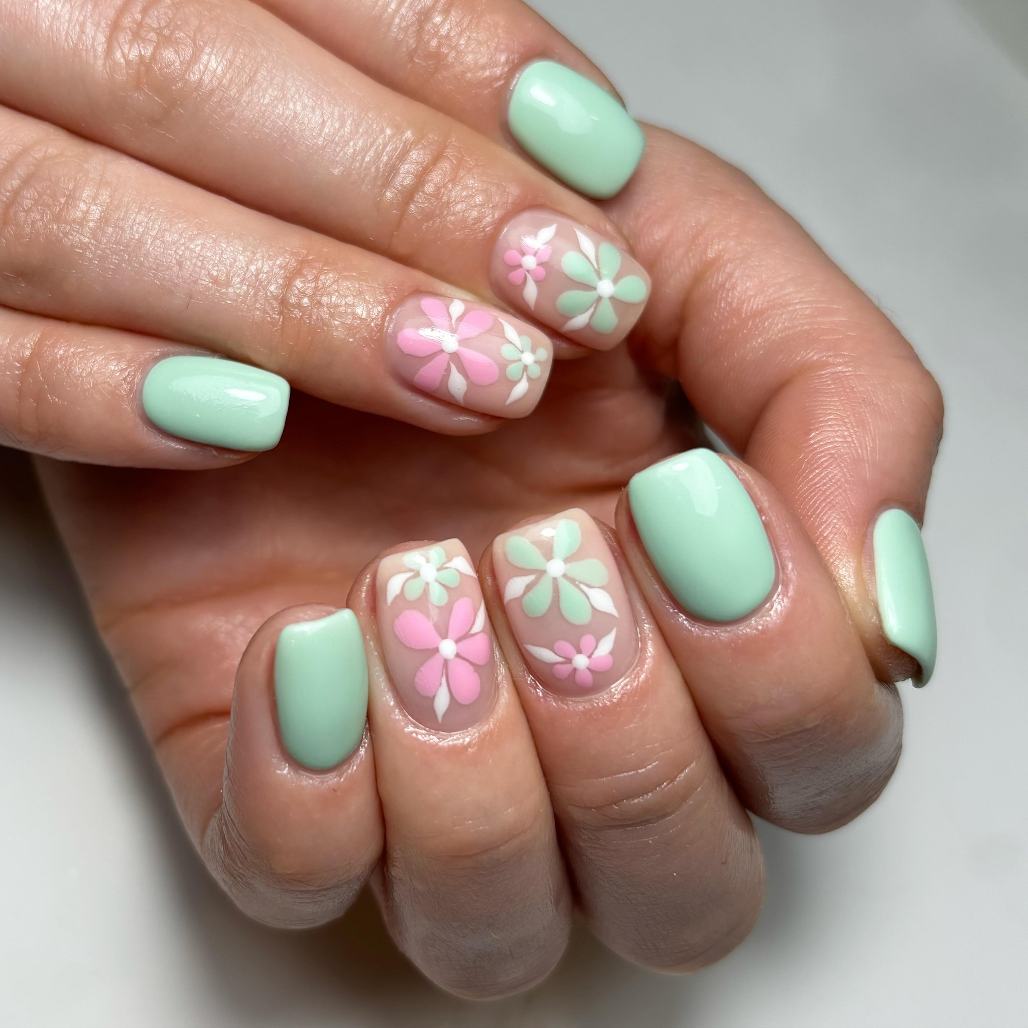 Artistic Floral Nail Design