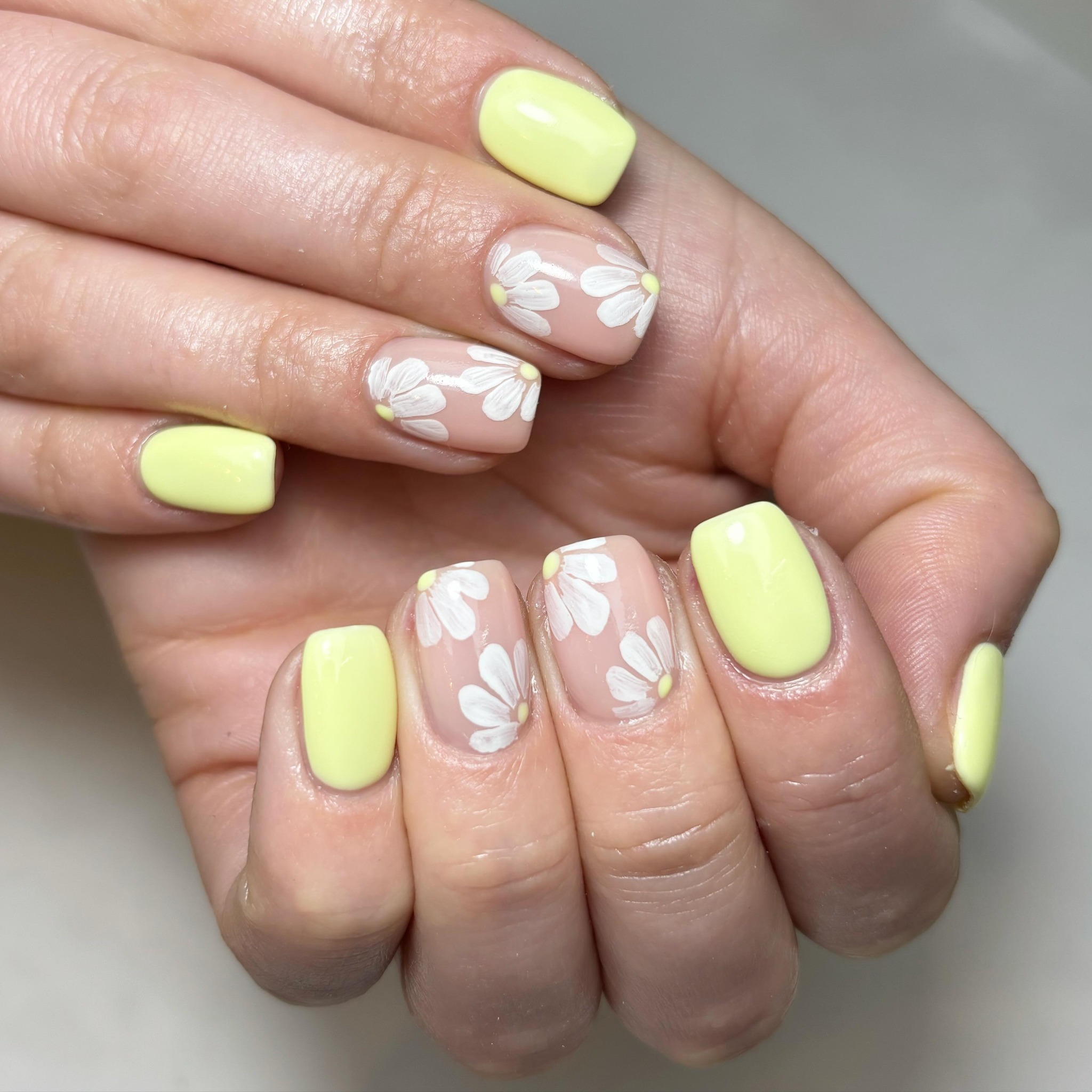 Artistic Floral Nail Design