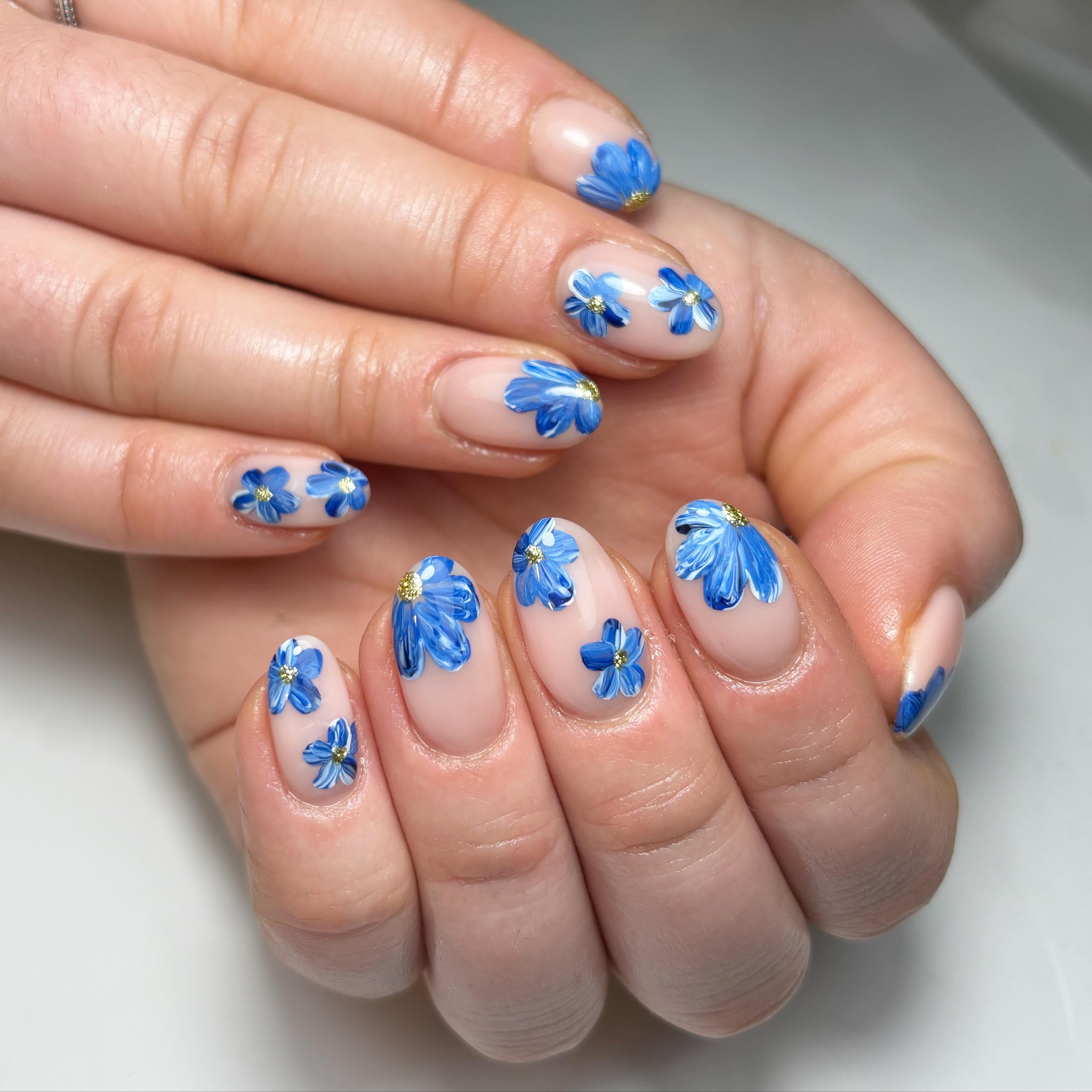 Artistic Blue Floral Nails