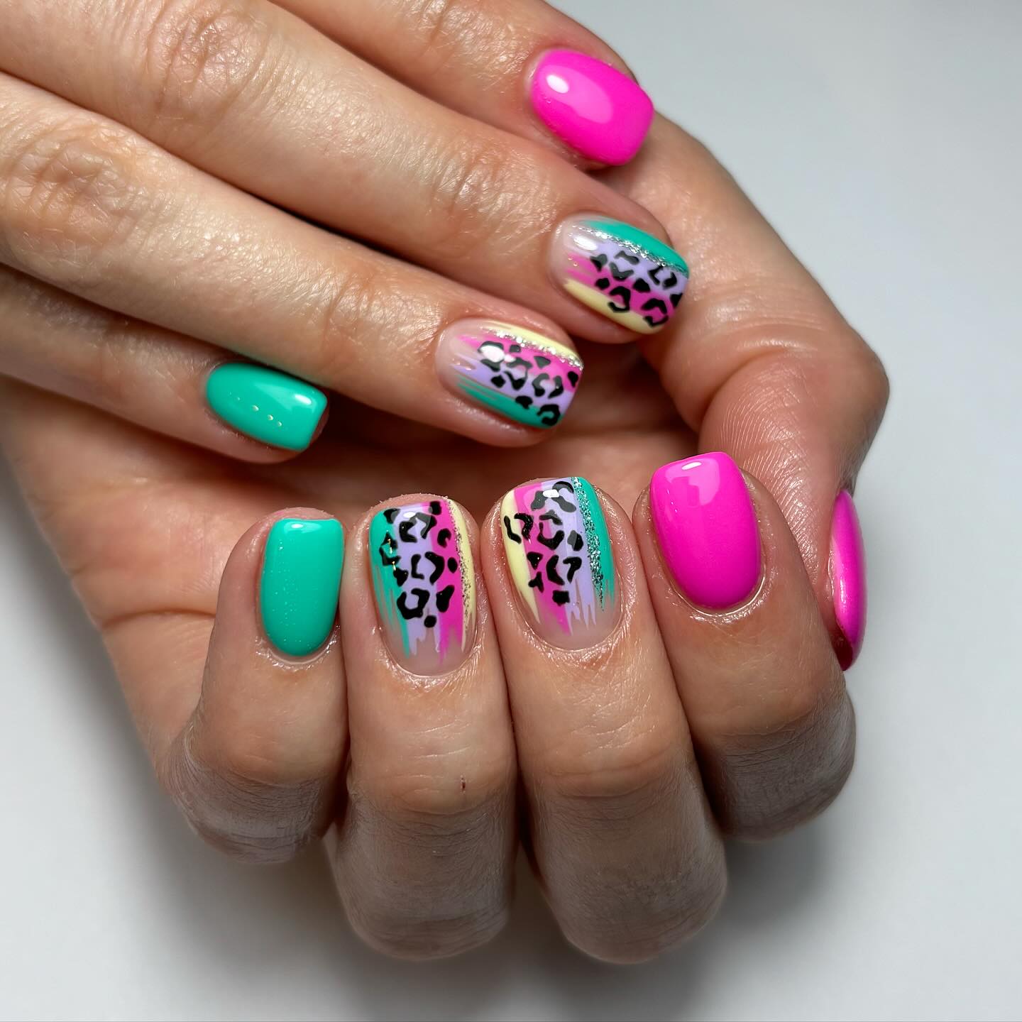 Colorful Artistic Leopard Print Nails