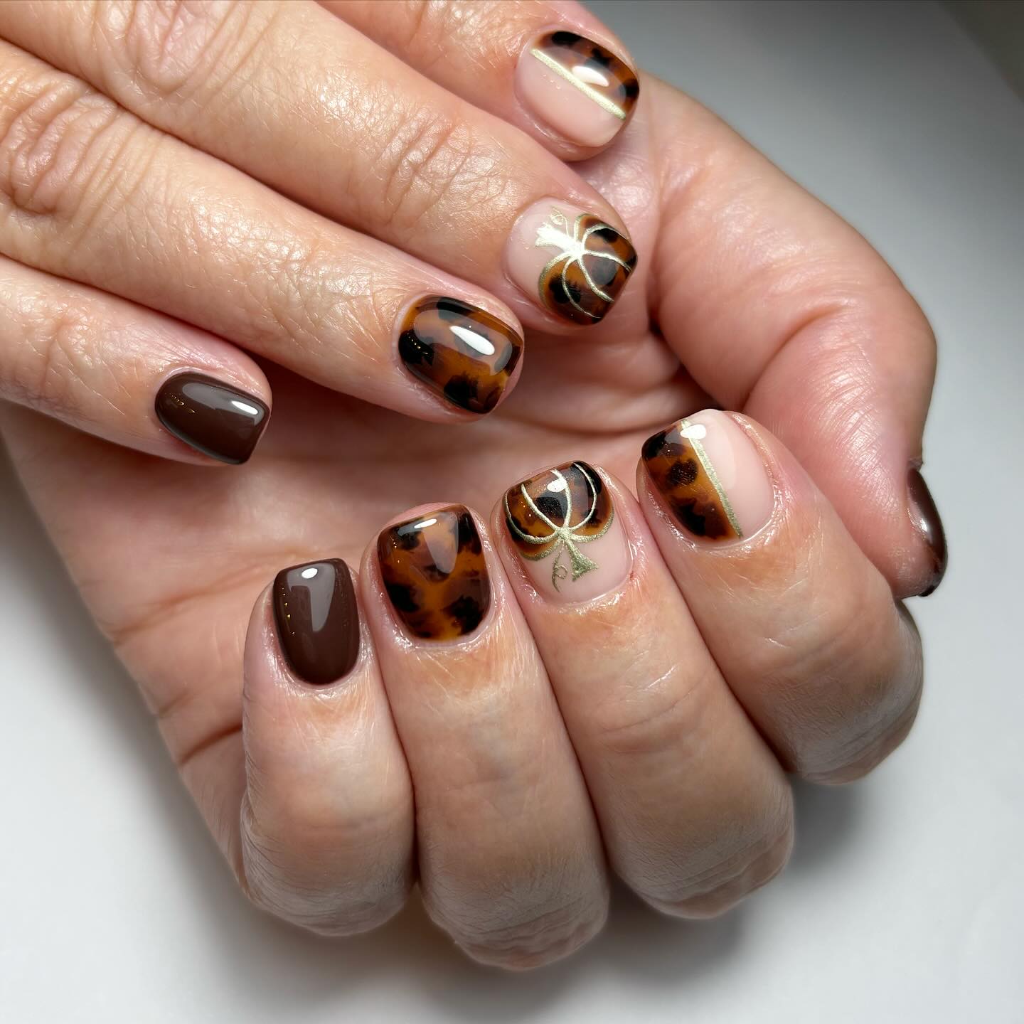 Stylish Tortoiseshell Nail Design