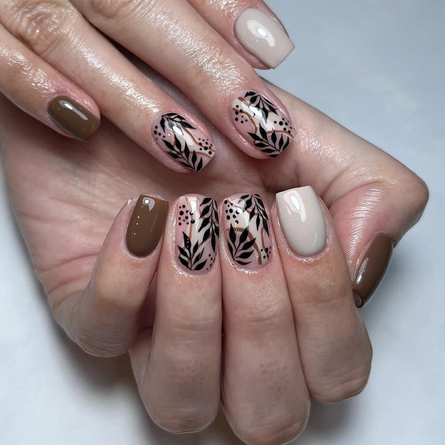 Elegant Artistic Floral Nail Design