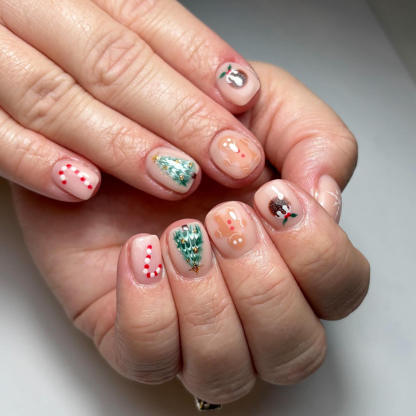 Festive Holiday Nails