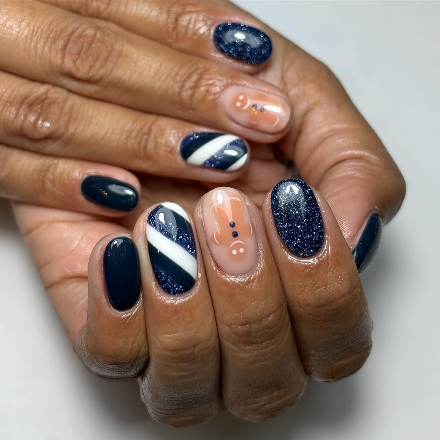 Nail Art with Glitter and Patterns