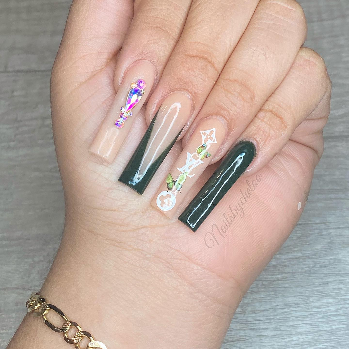Stylish Artistic Nails
