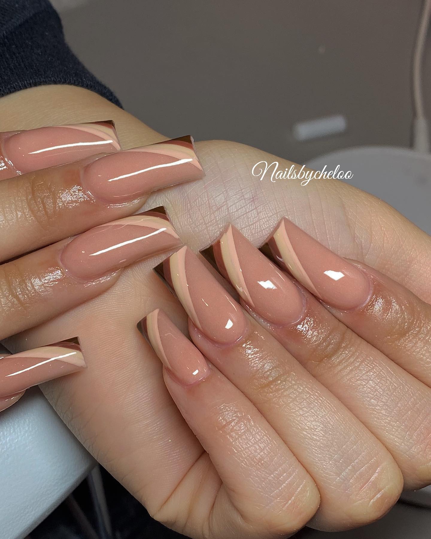 Elegant Nude and Beige Nail Design