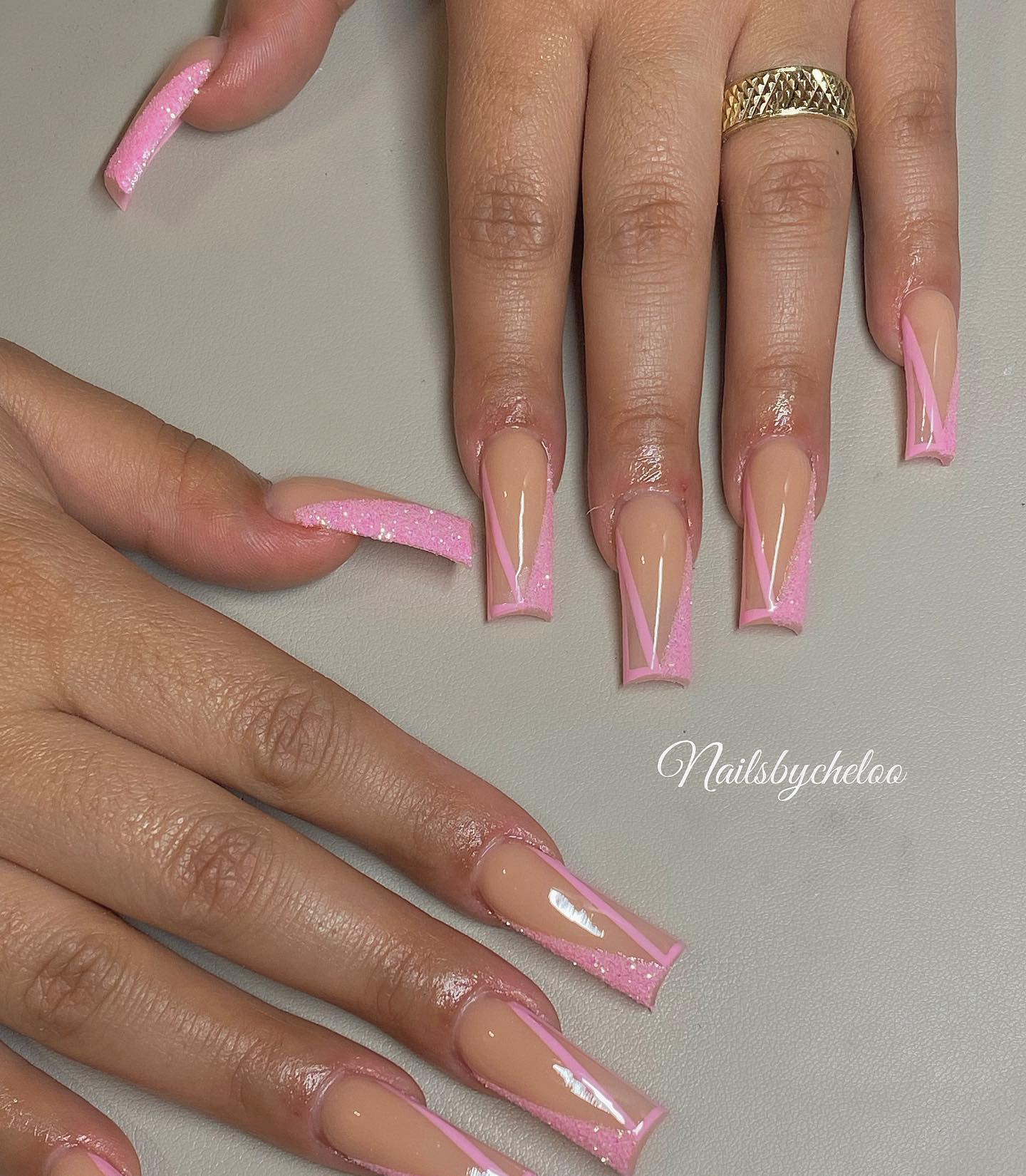 Stylish Nude and Pink Nails