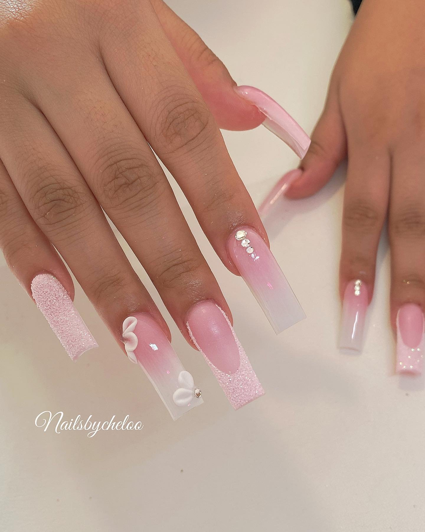 Stylish Pink and White Nail Art