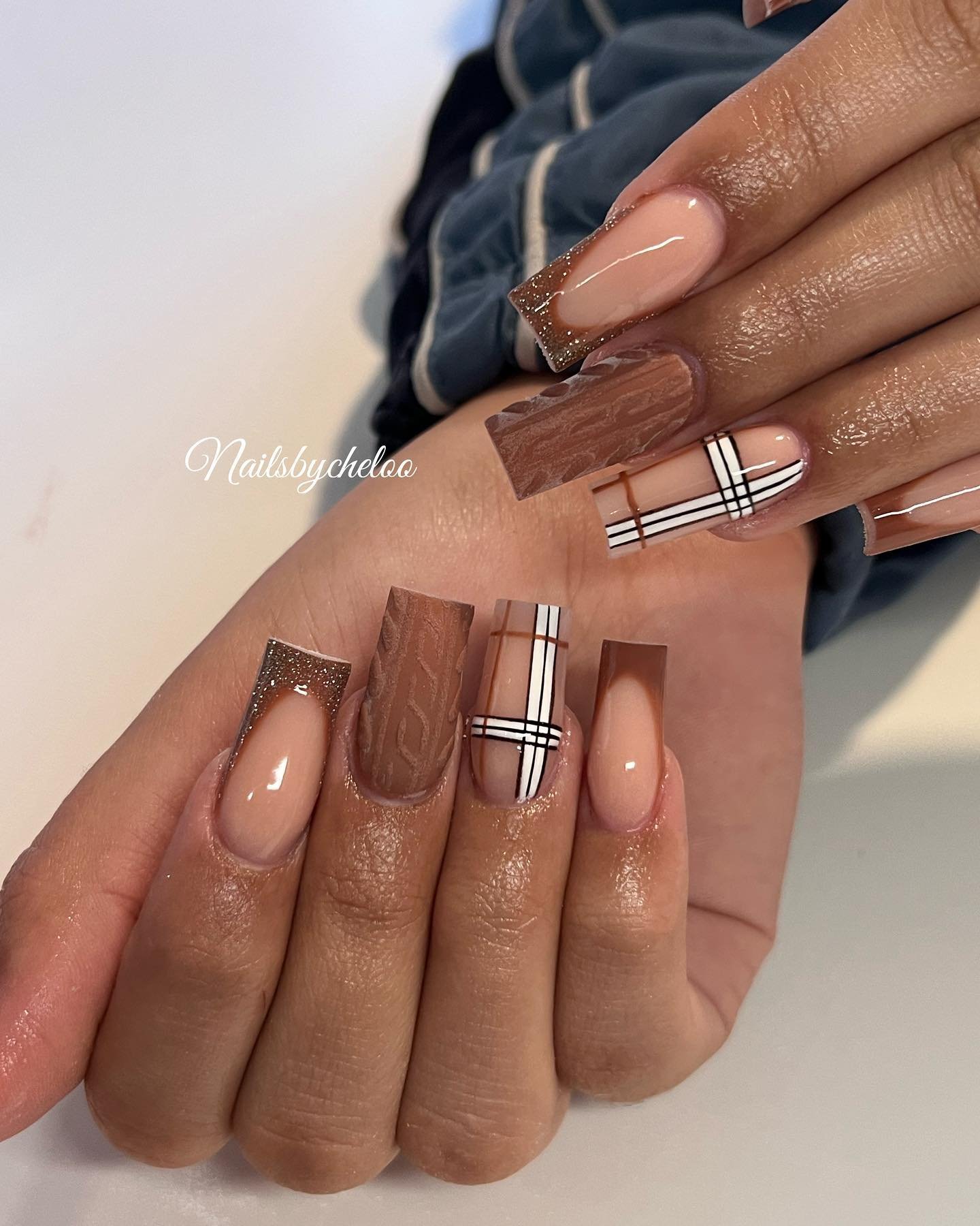Stylish Brown and Nude Nail Art
