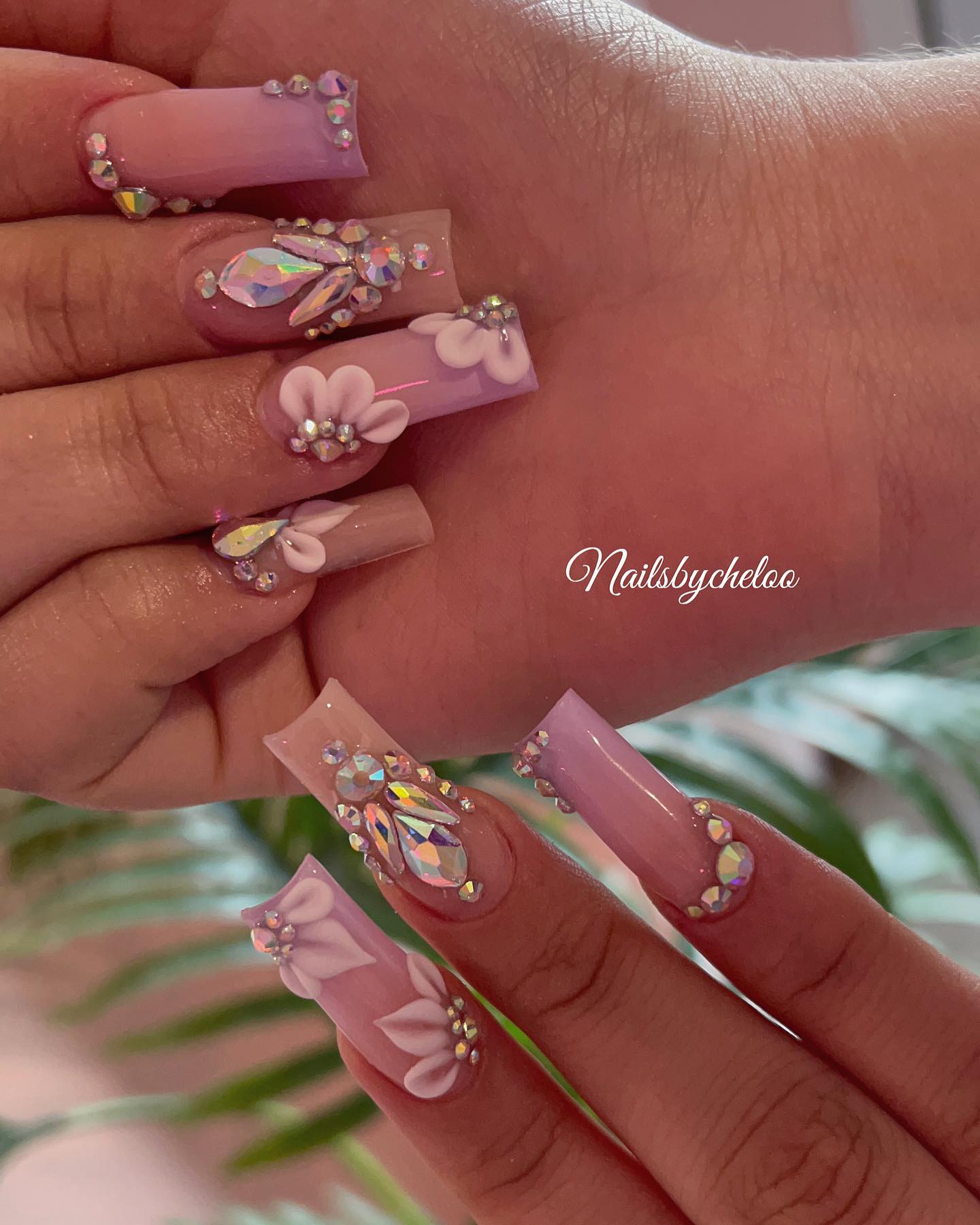 Elegant Floral Rhinestone Nails