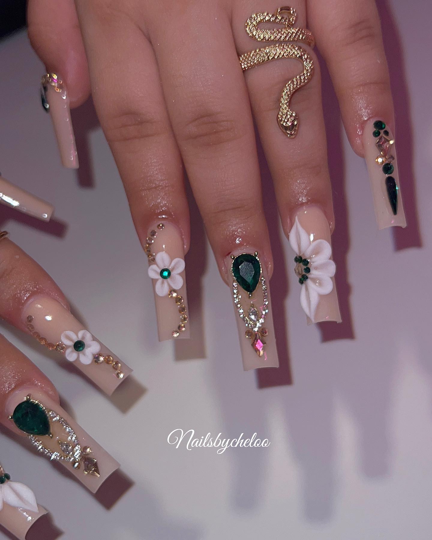 Elegant Floral Nail Art