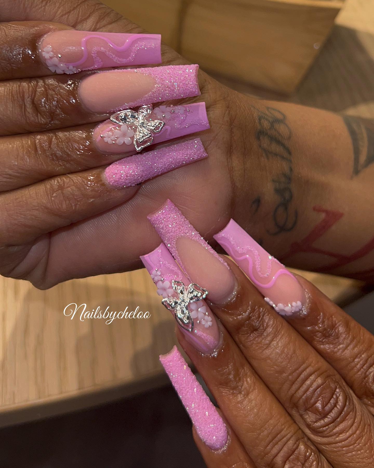 Stylish Pink Glitter Nails