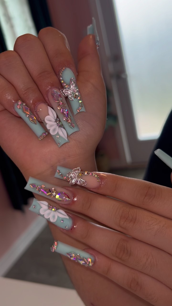 Elegant Blue and White Floral Nails