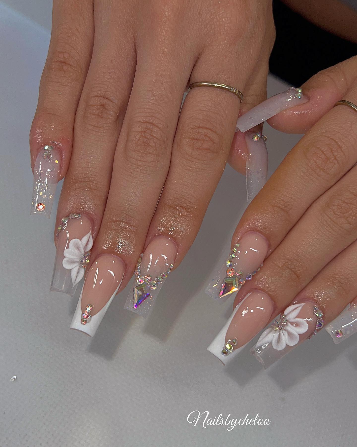 Elegant Floral Nail Design