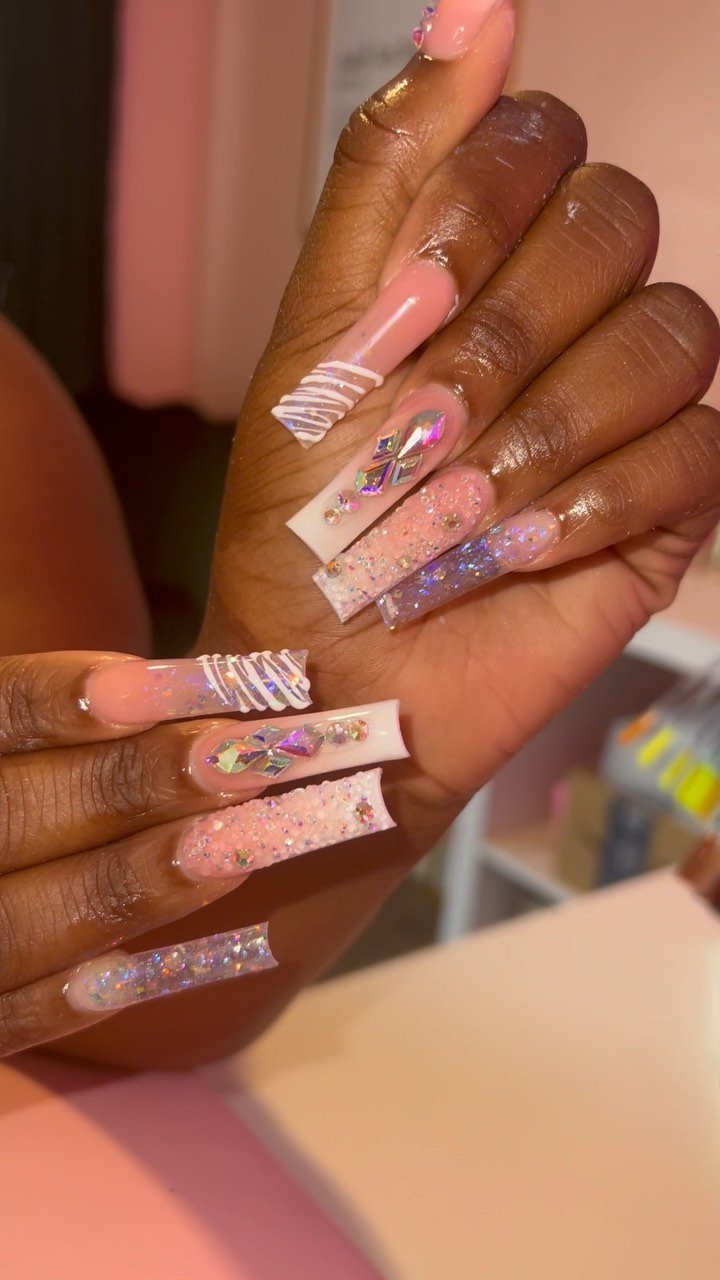 Stylish Pink and Glittery Nail Design