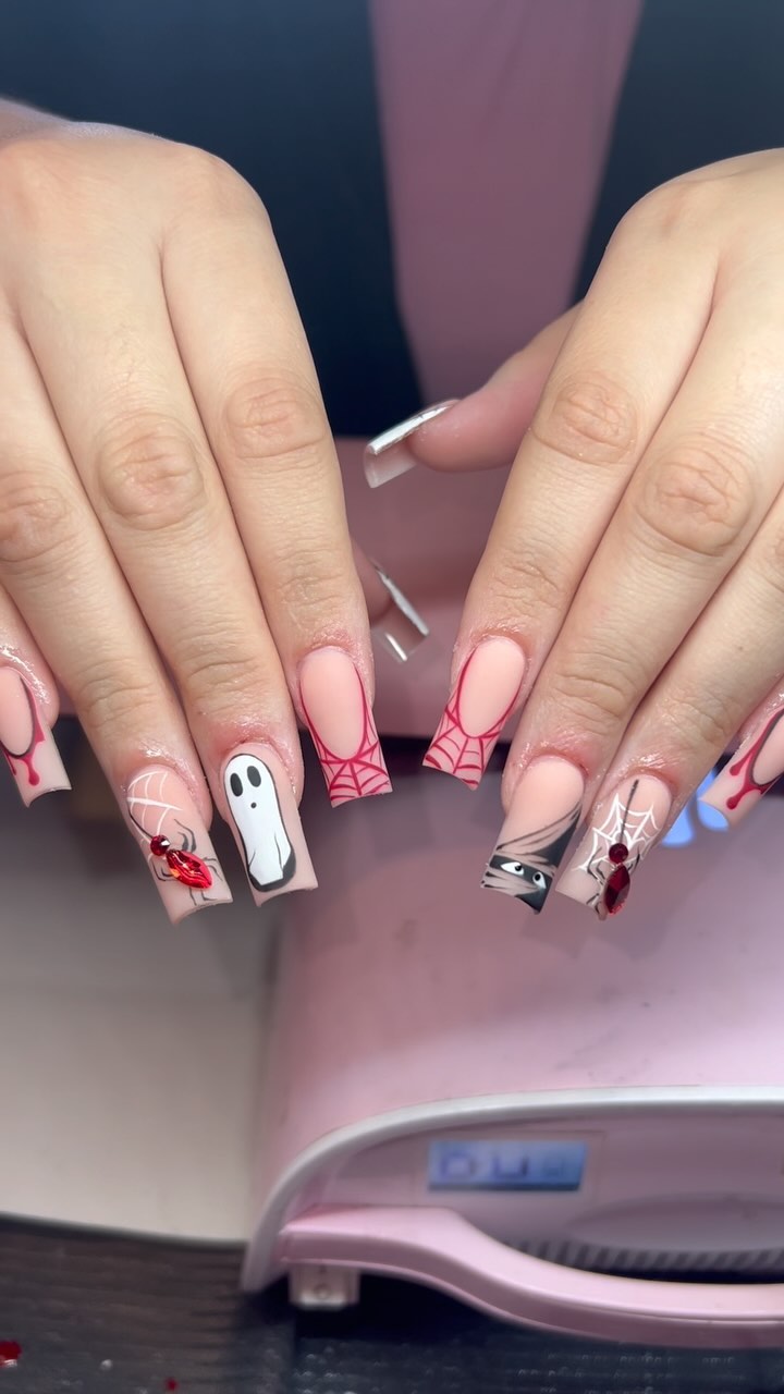 Halloween Themed Artistic Nails