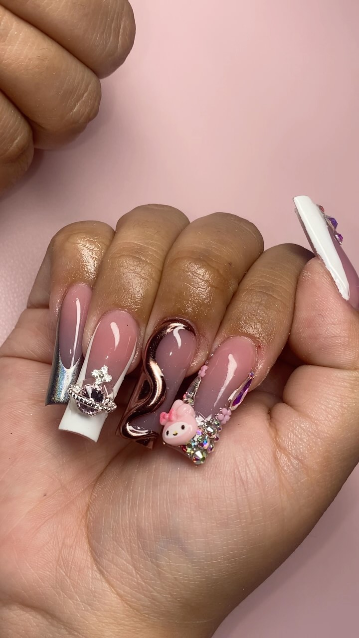 Stylish Artistic Nail Design