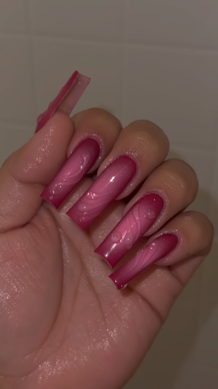 Stylish Pink Nail Design