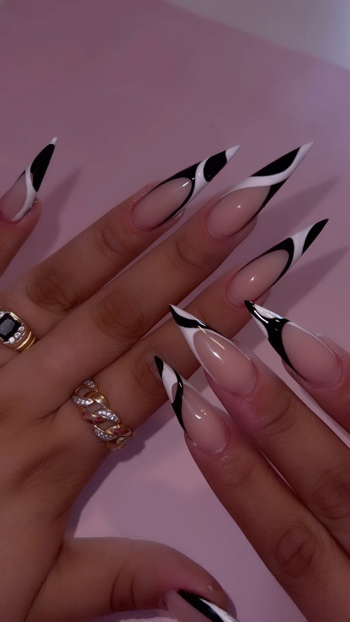 Stylish Black and White Nail Art