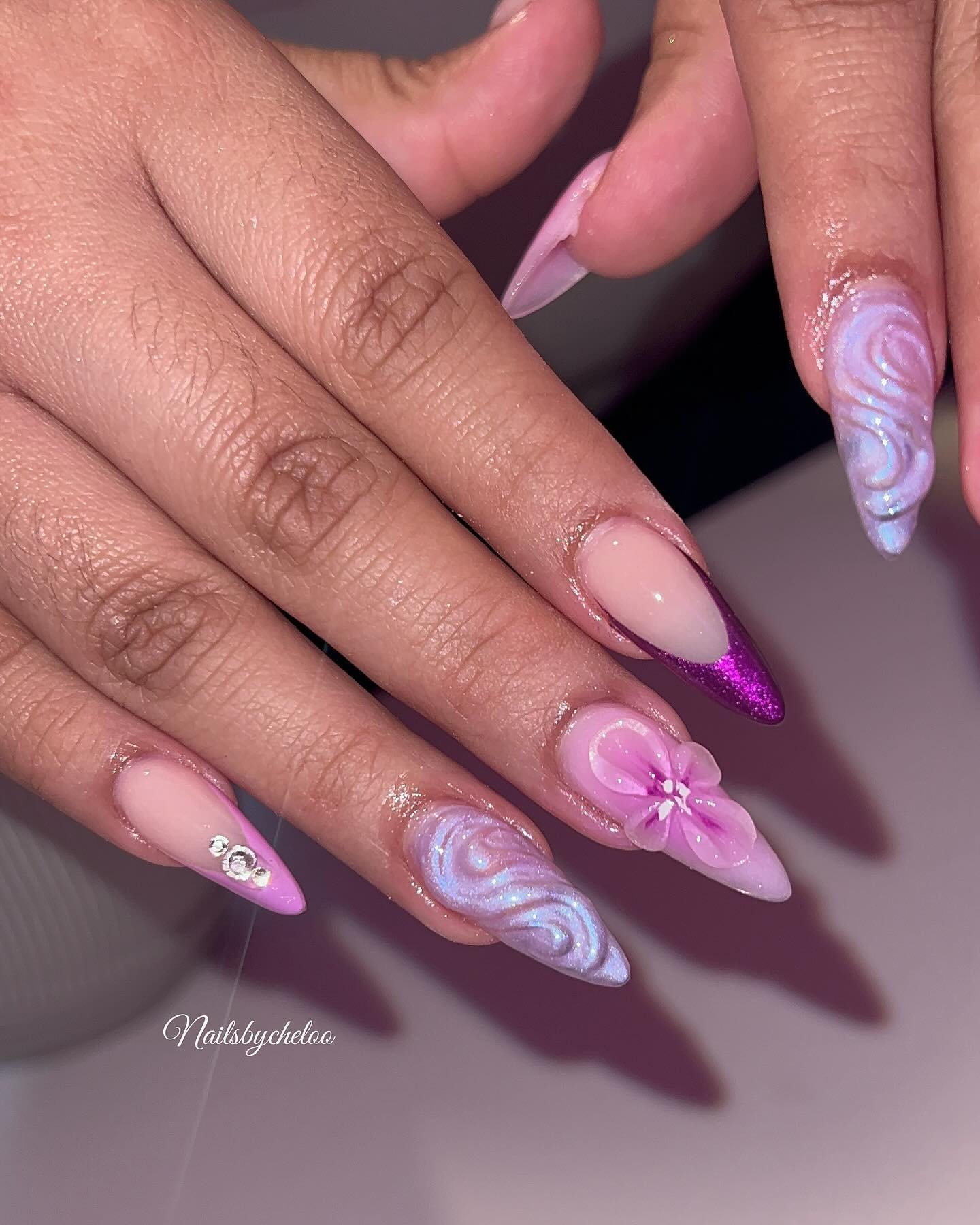 Elegant Floral Nail Design