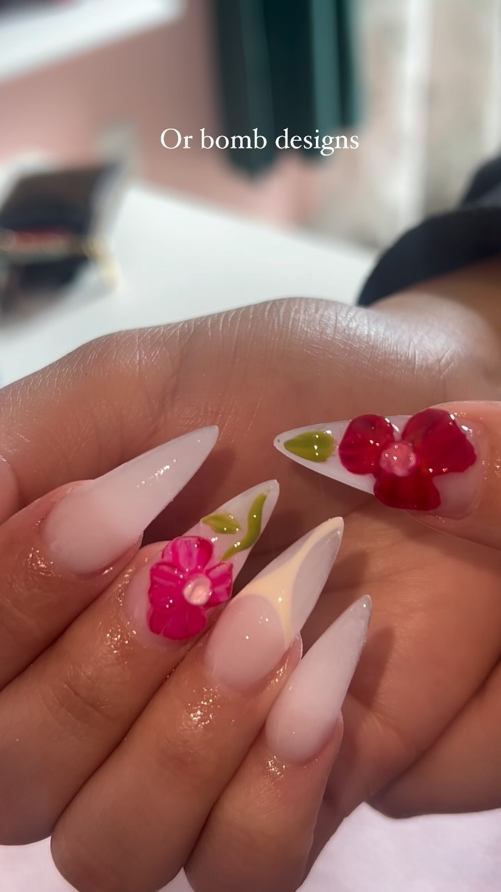 Artistic Floral Nails