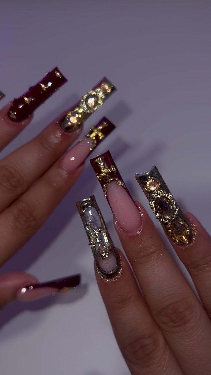 Elegant Red and Gold Nail Art