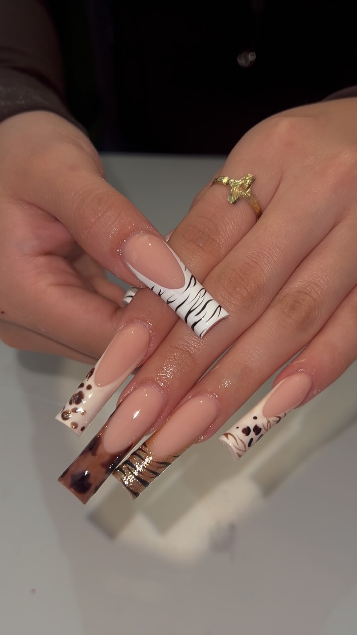 Stylish Animal Print Nails