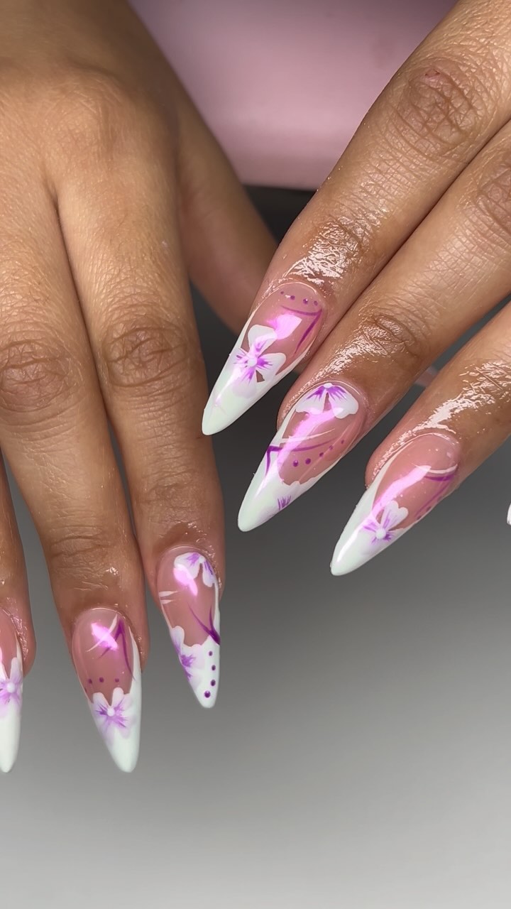 Artistic Pink and White Nail Design