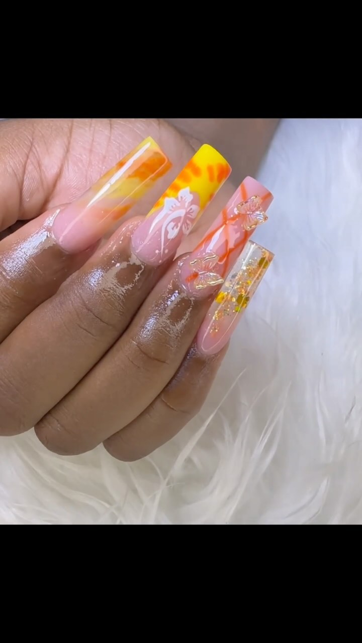 Artistic Floral Nail Design