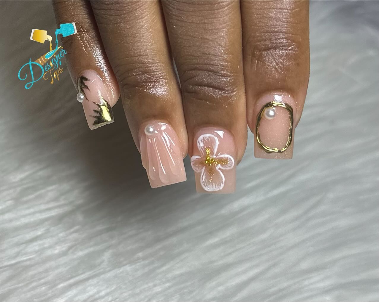Elegant Floral Nail Design