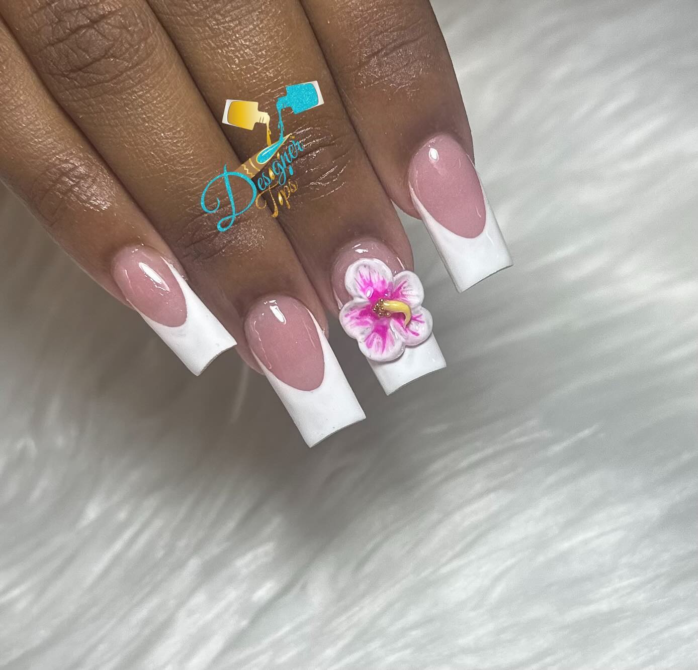 Elegant Floral Nail Design